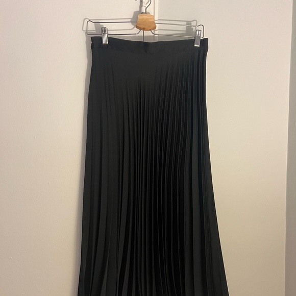 Zara Black Maxi Pleated A-Line Skirt - Picture 1 of 1